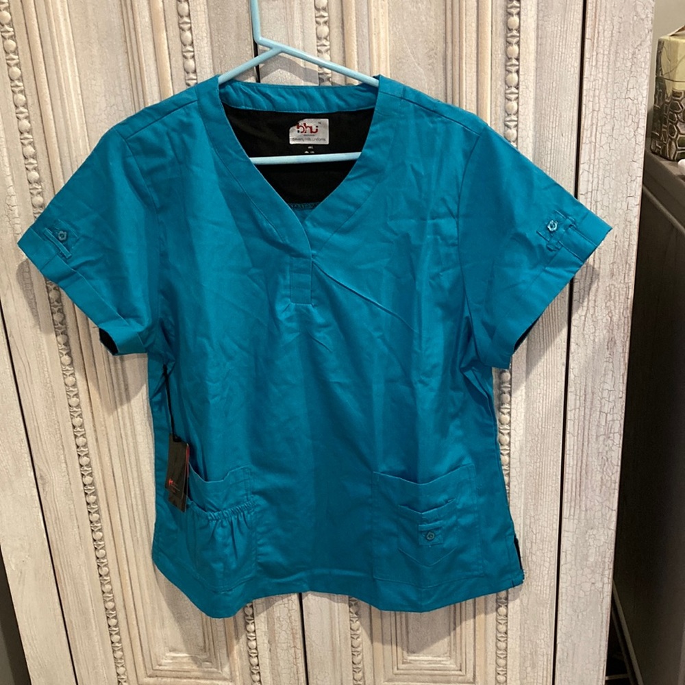 Women’s scrubs
